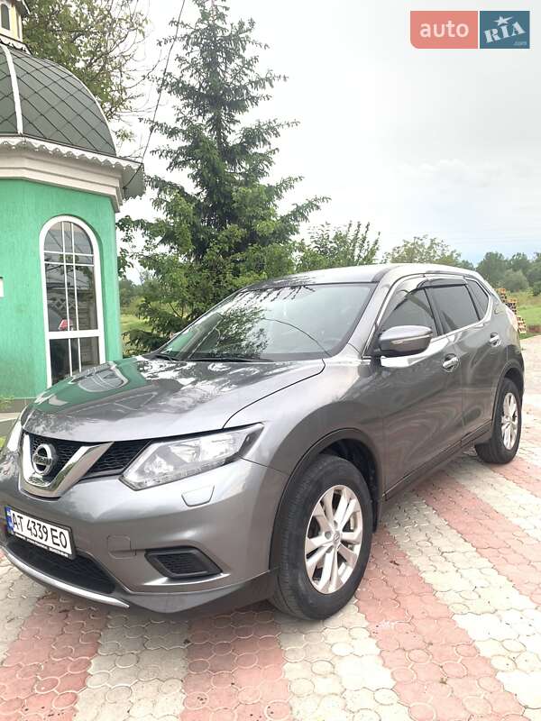 Nissan X-trail (2017)