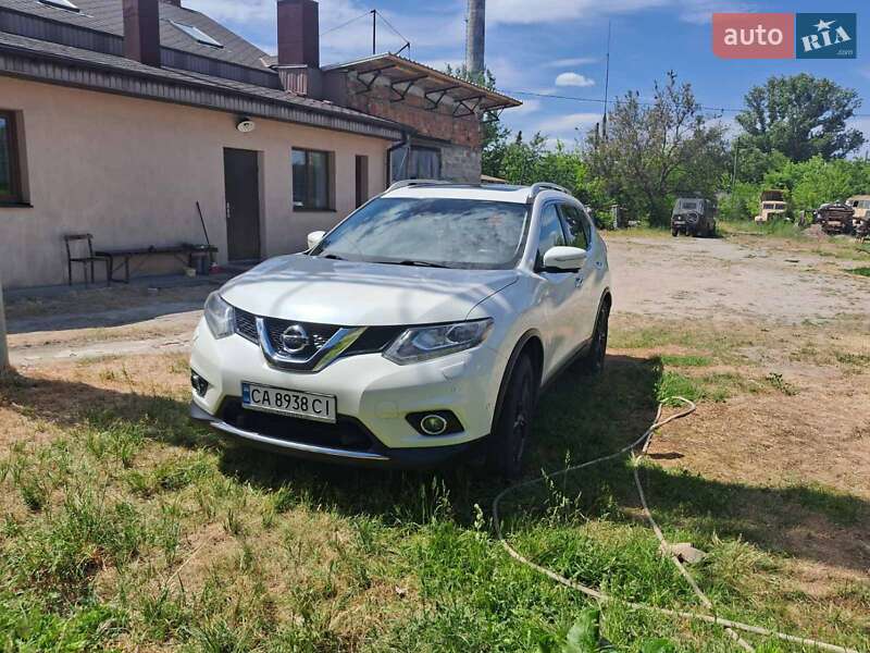 Nissan X-trail (2016)