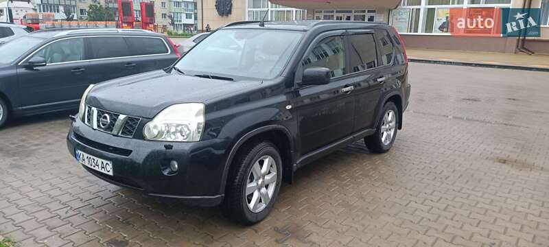 Nissan X-trail (2010)