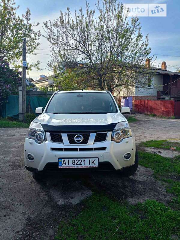 Nissan X-trail (2012)