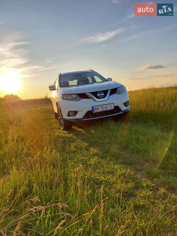 Nissan X-trail (2016)
