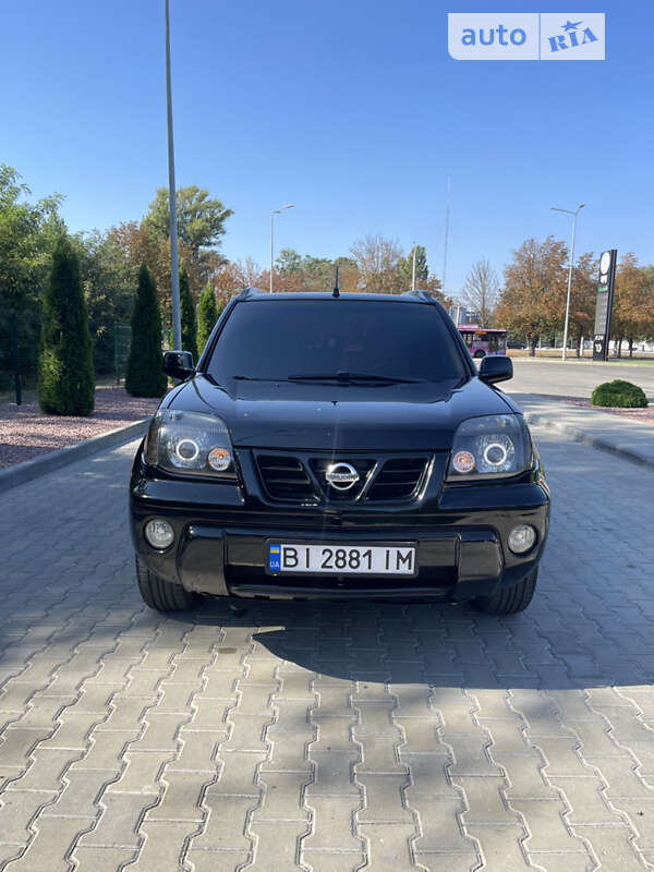 Nissan X-trail (2003)