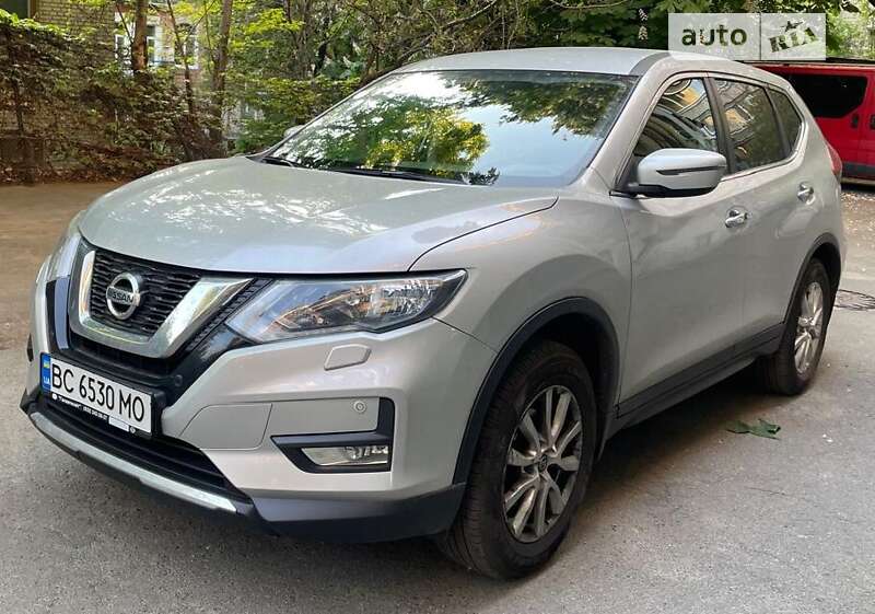 Nissan X-trail (2020)