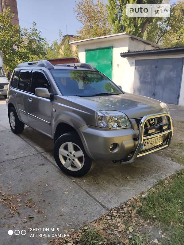 Nissan X-trail (2005)