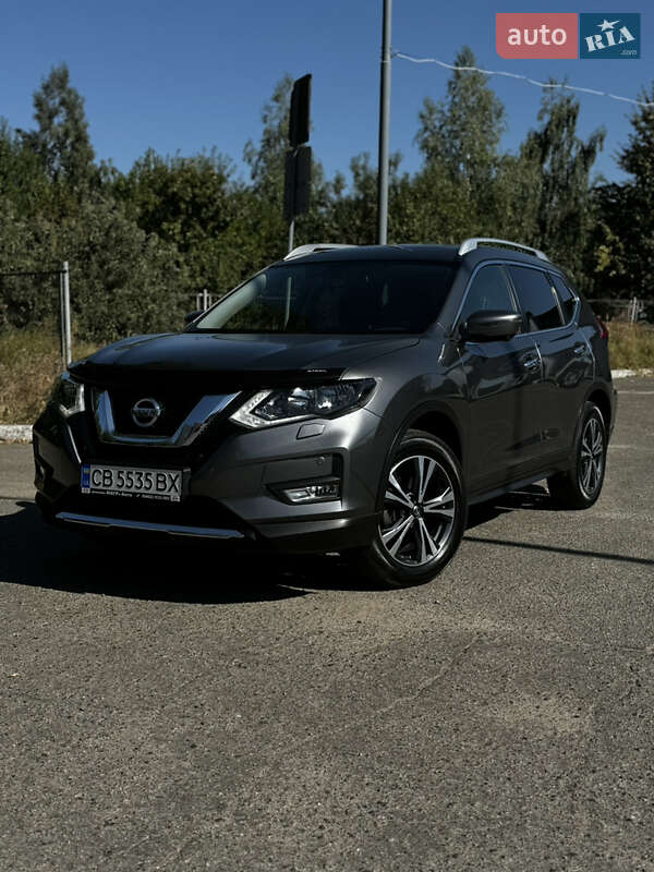 Nissan X-trail (2017)