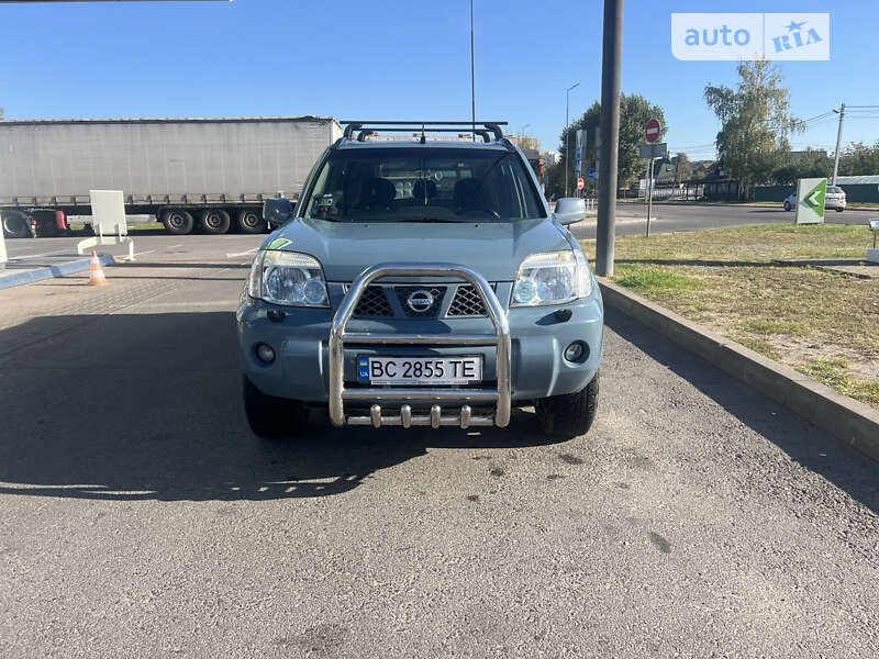 Nissan X-trail (2005)