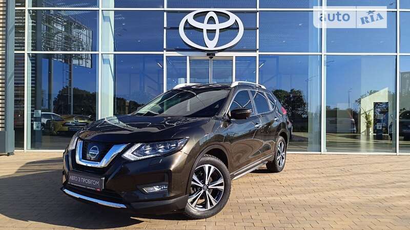 Nissan X-trail (2017)