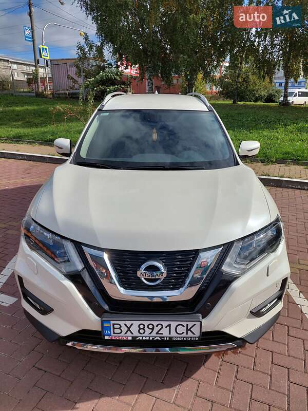 Nissan X-trail (2018)
