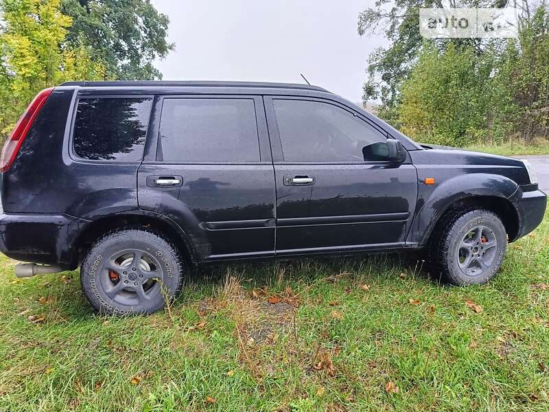 Nissan X-trail (2002)