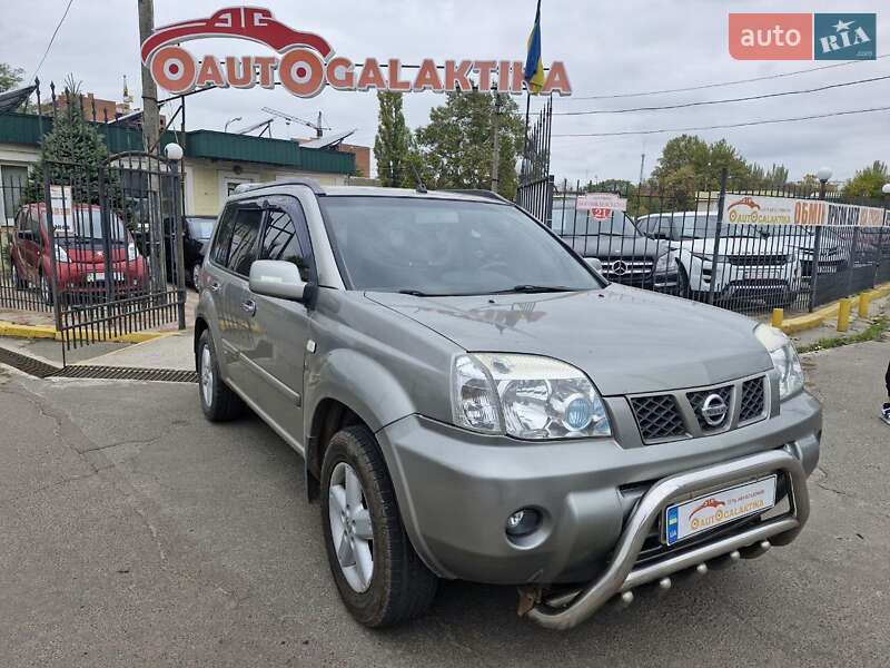 Nissan X-trail (2005)