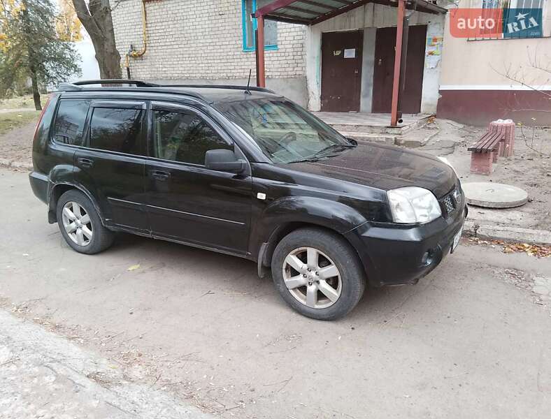 Nissan X-trail (2003)