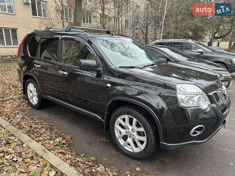 Nissan X-trail (2013)