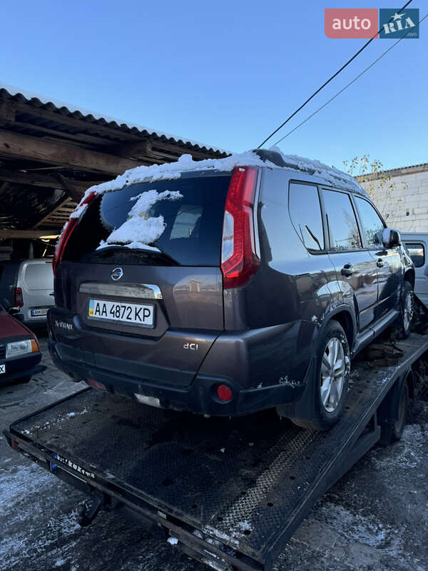 Nissan X-trail (2011)