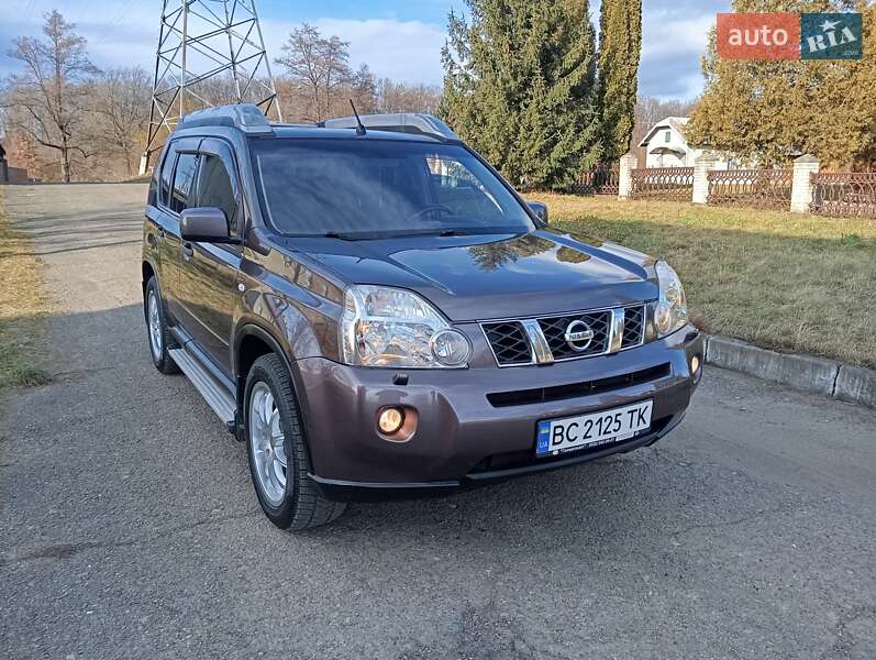 Nissan X-trail (2008)