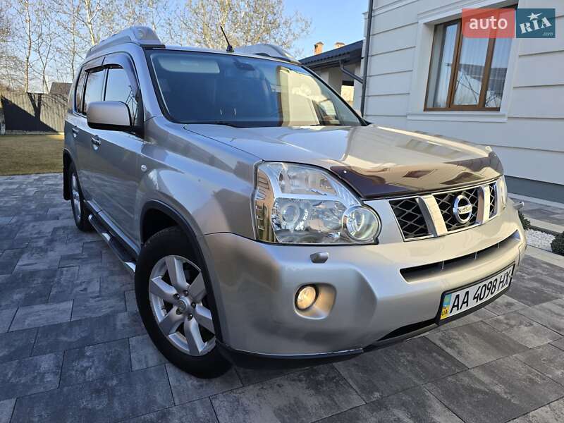 Nissan X-trail (2008)