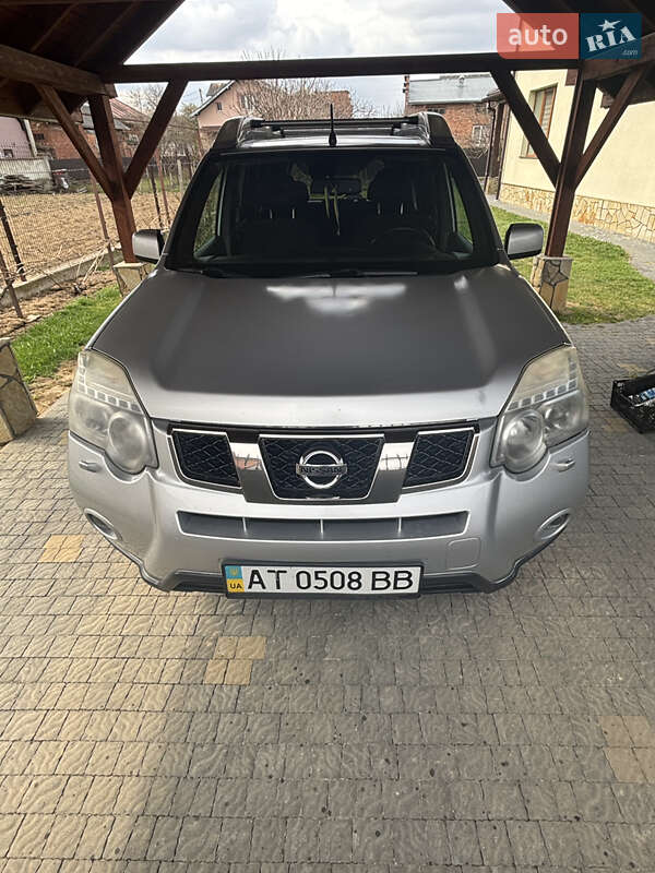Nissan X-trail (2011)