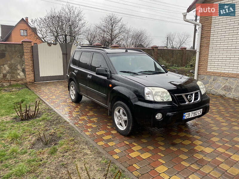 Nissan X-trail (2003)
