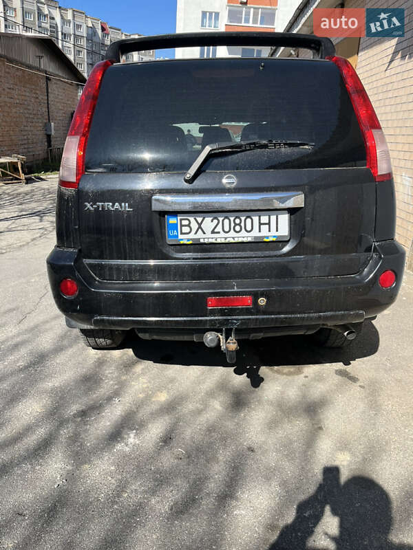 Nissan X-trail (2003)