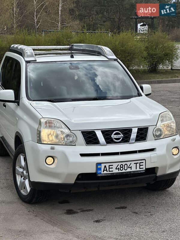 Nissan X-trail (2010)