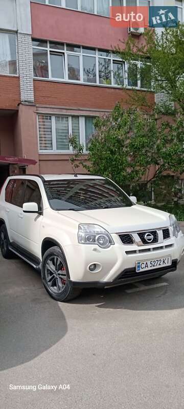 Nissan X-trail (2010)