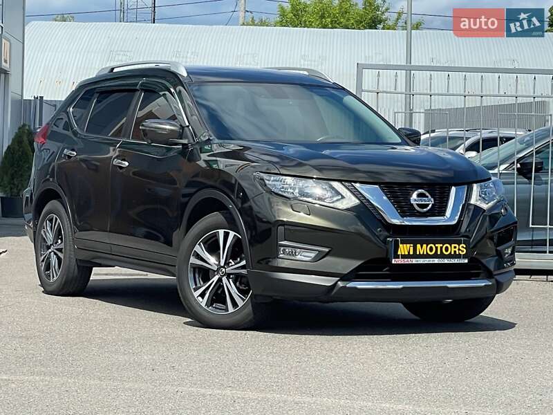 Nissan X-trail (2019)