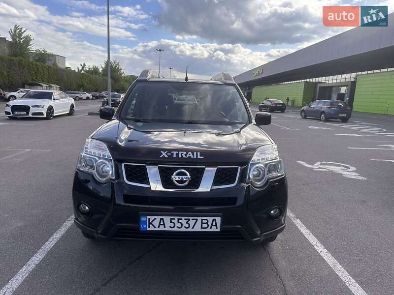 Nissan X-trail (2012)