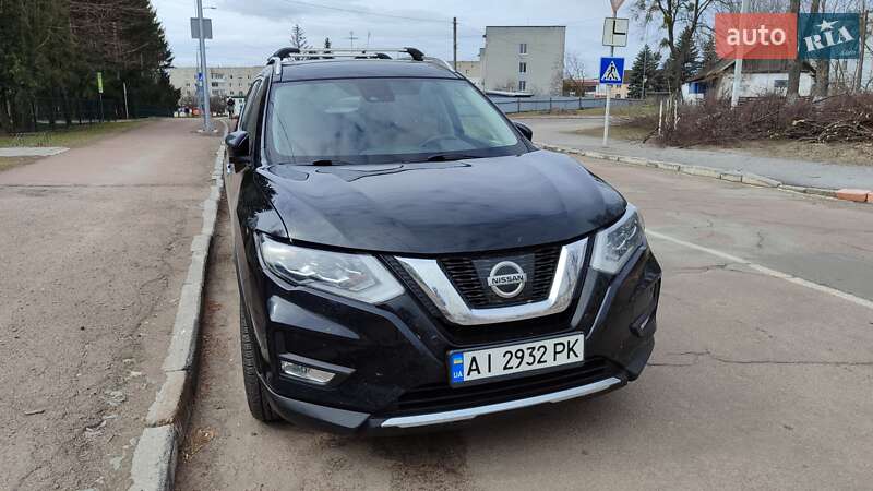 Nissan X-trail (2017)