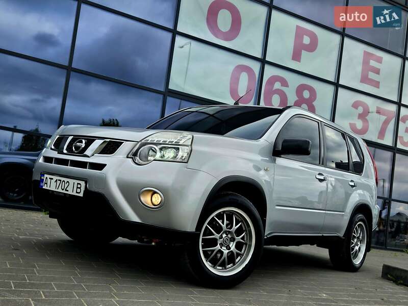 Nissan X-trail (2011)