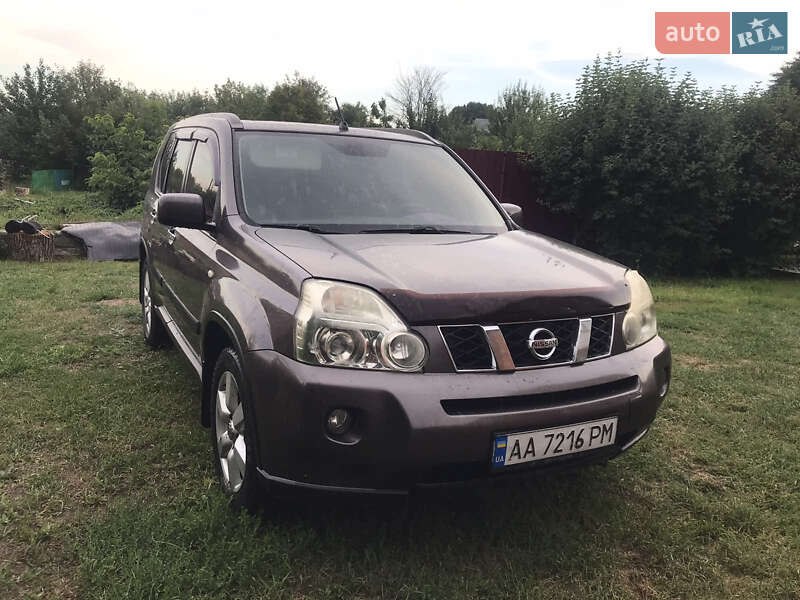 Nissan X-trail (2008)