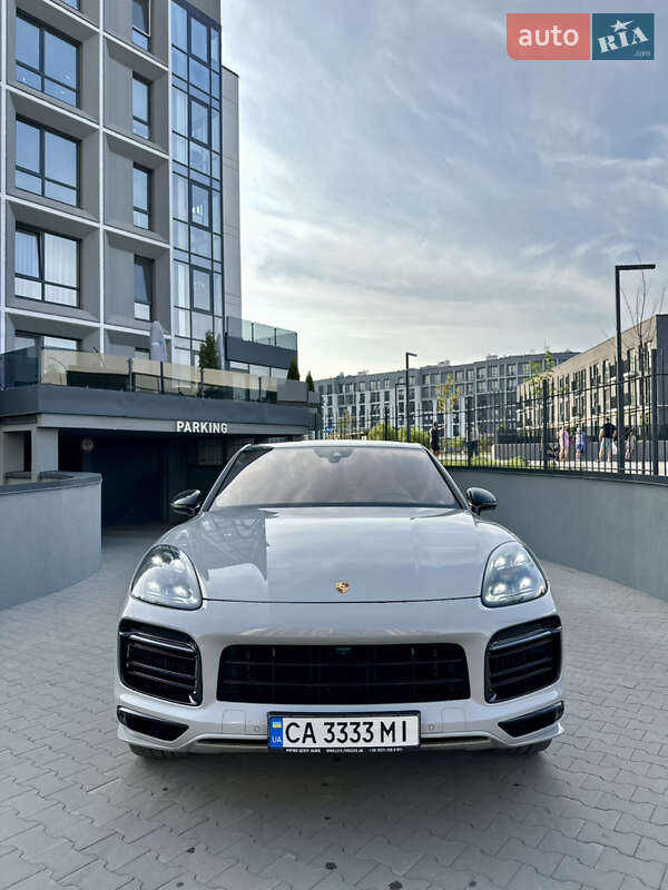 Porsche Cayenne coupe (2021)