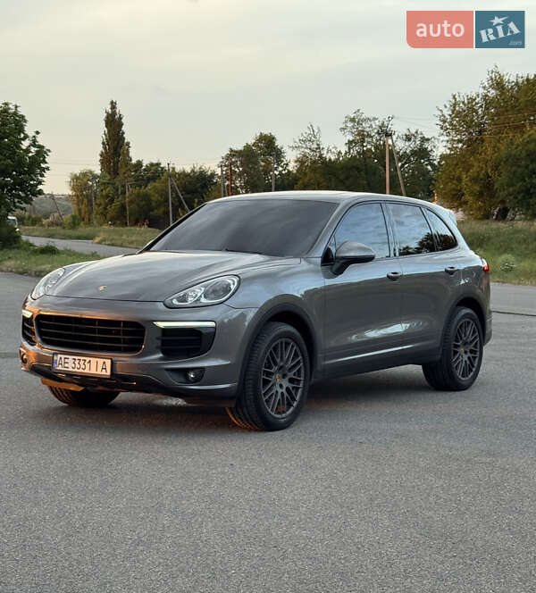 Porsche Cayenne (2015)
