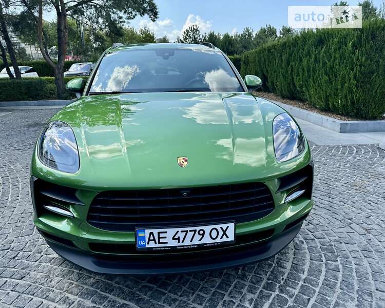 Porsche Macan r4 (2019)