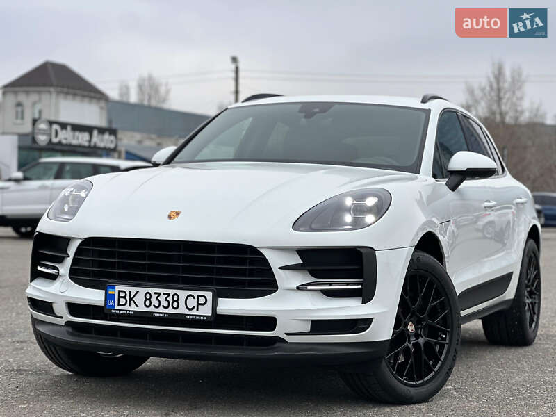 Porsche Macan (2021)