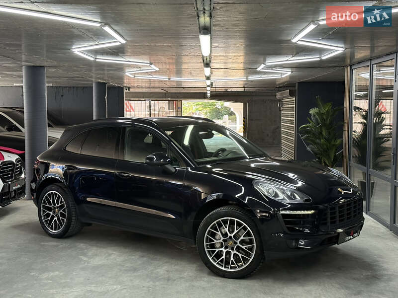 Porsche Macan (2014)