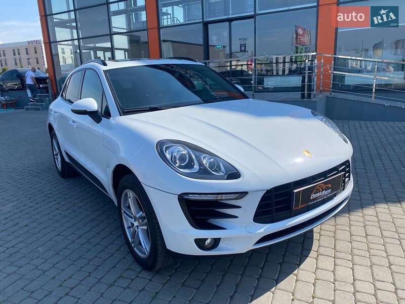 Porsche Macan (2018)