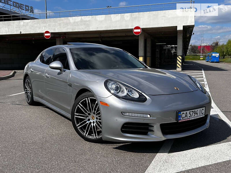 Porsche Panamera (2015)