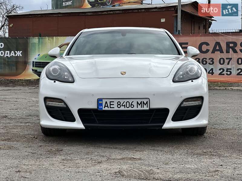 Porsche Panamera (2012)