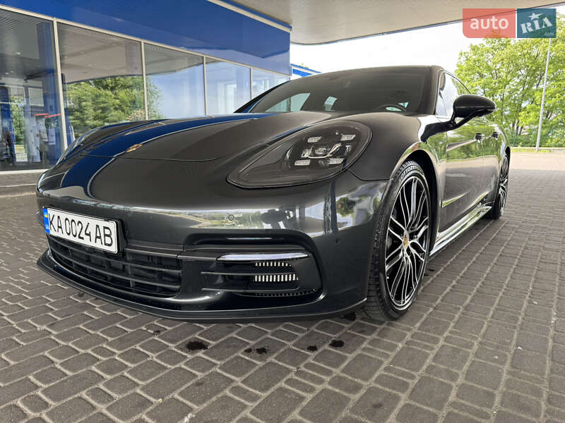 Porsche Panamera (2017)