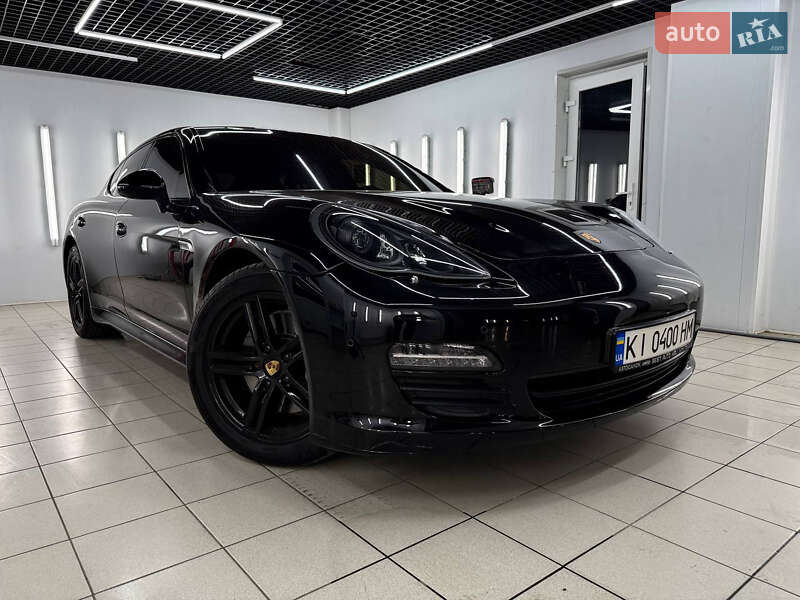 Porsche Panamera (2011)