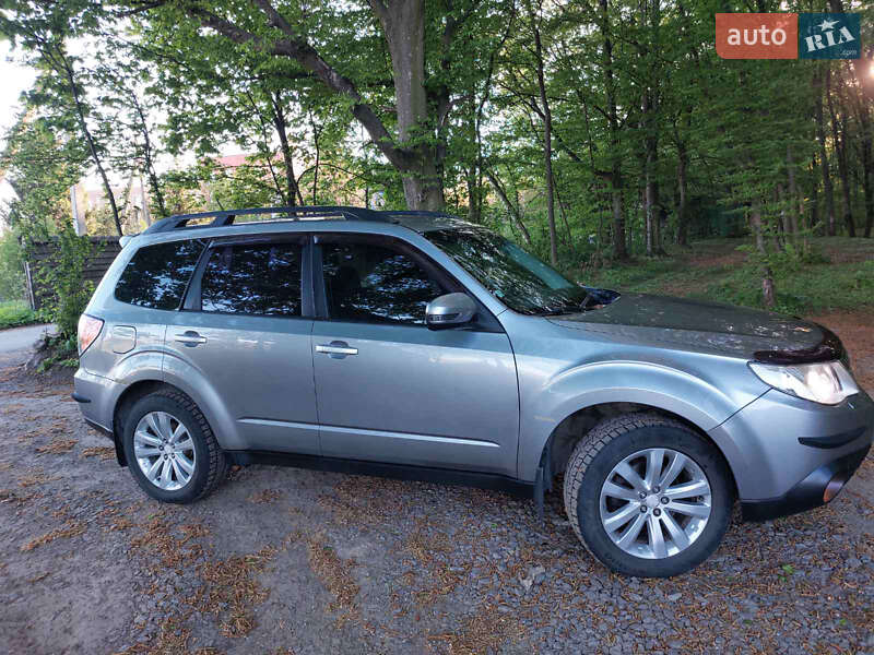 Subaru Forester (2011)