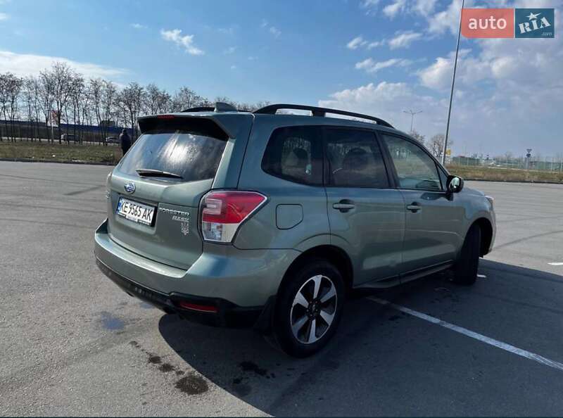 Subaru Forester (2016)