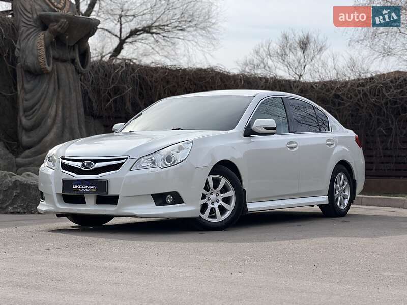 Subaru Legacy (2010)