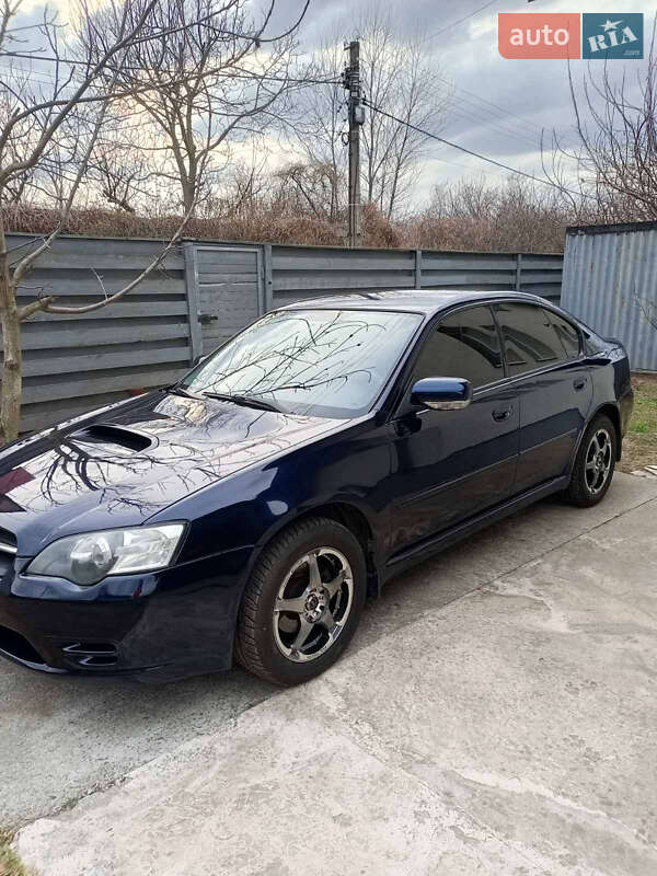 Subaru Legacy (2004)