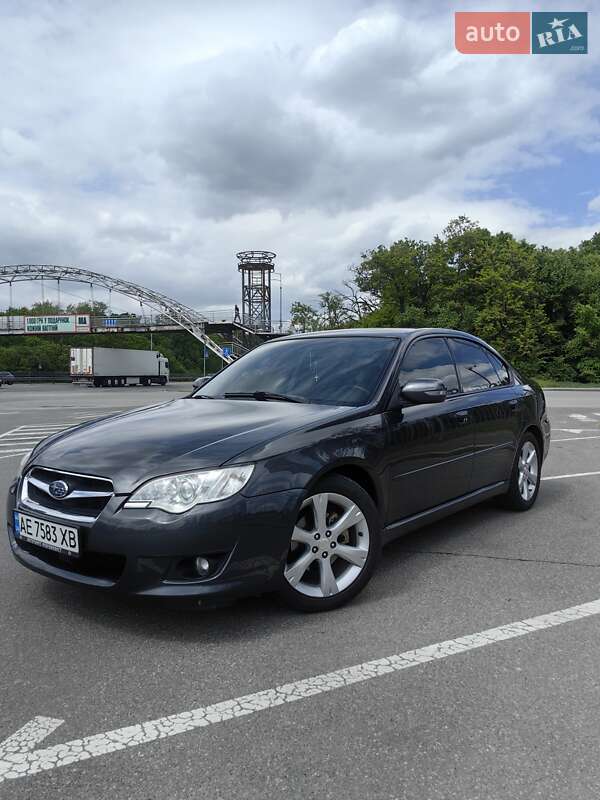 Subaru Legacy (2008)