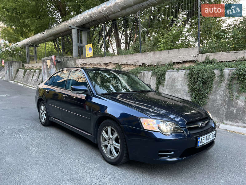 Subaru Legacy (2004)