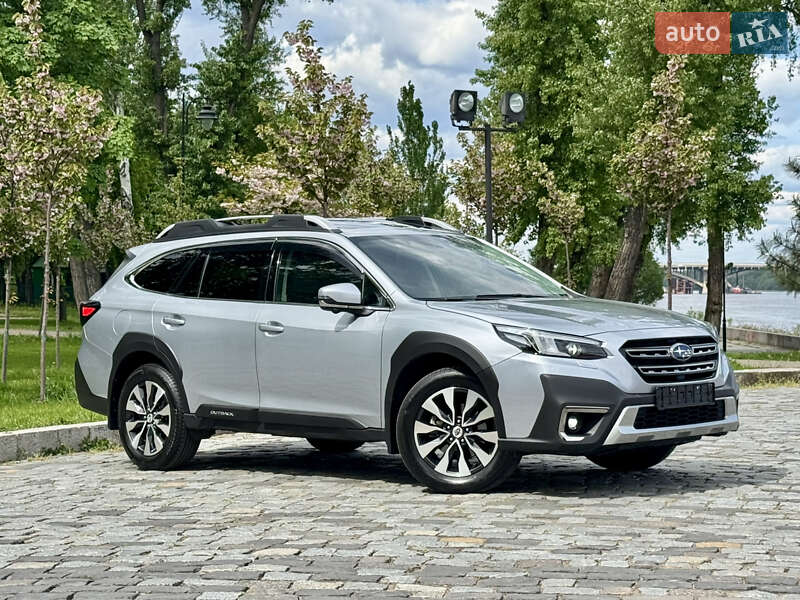Subaru Outback (2023)