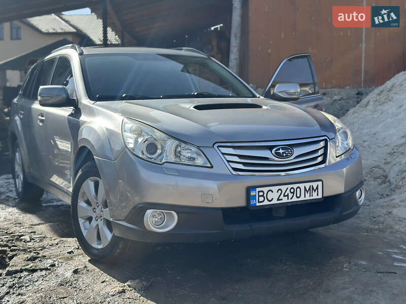 Subaru Outback (2010)