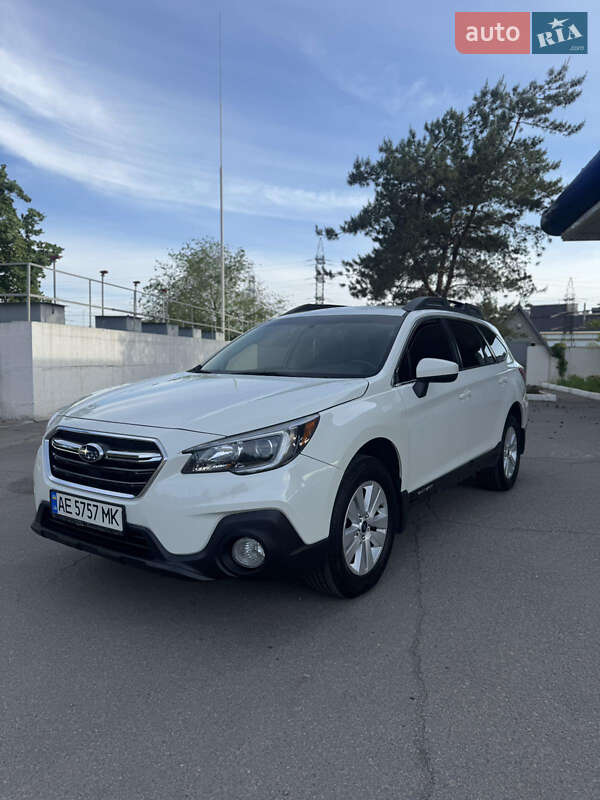 Subaru Outback (2018)
