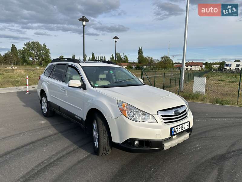 Subaru Outback (2012)