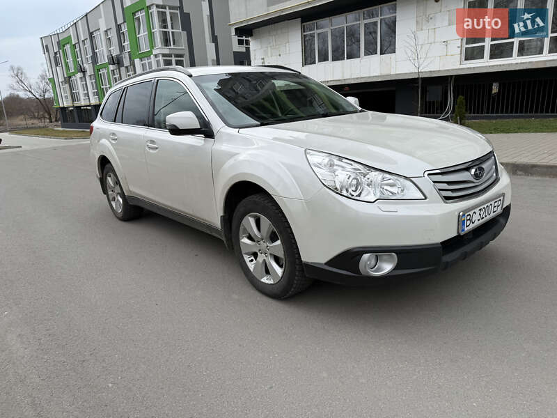 Subaru Outback (2012)